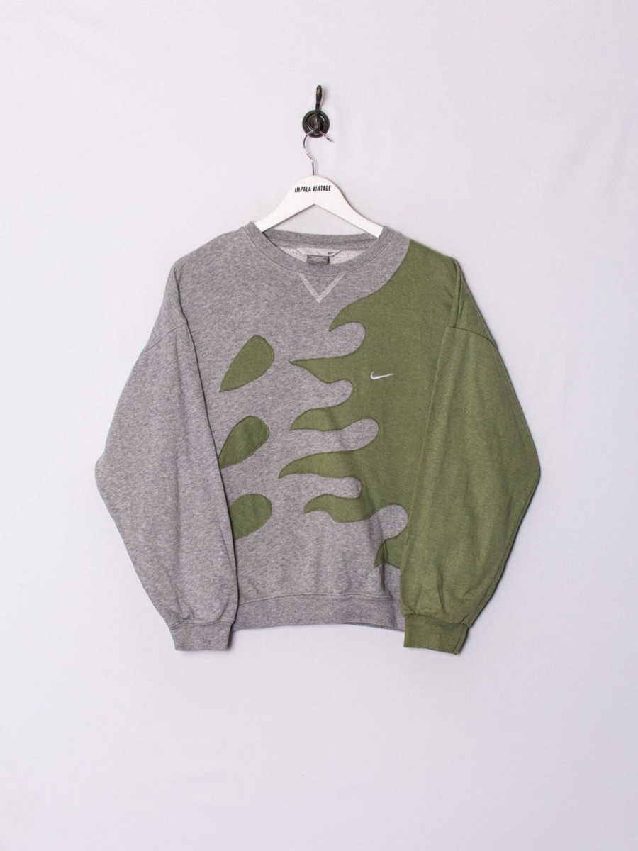 Impalavintage Nike Green & Grey Rework Sweatshirt Best